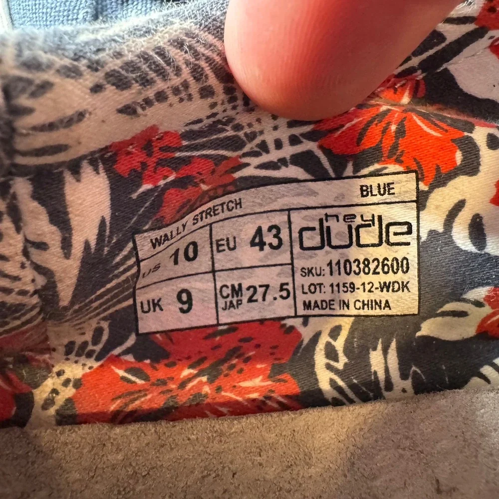 Hey Dude Wally Stretch Blue Men's Size 10 Tropical Floral Lining 110382600